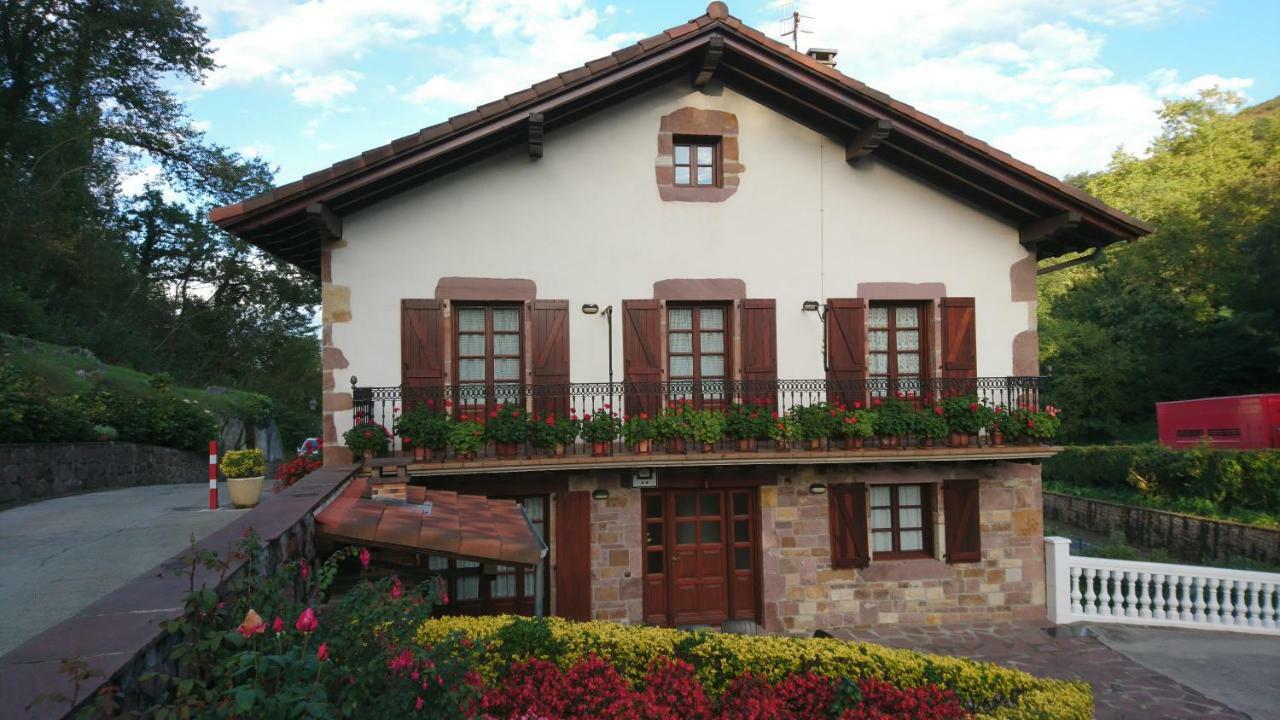 Bizentenea Zugarramurdi Extérieur photo